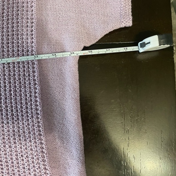 a.n.a Lavender Knit Top in size medium - Picture 11 of 11